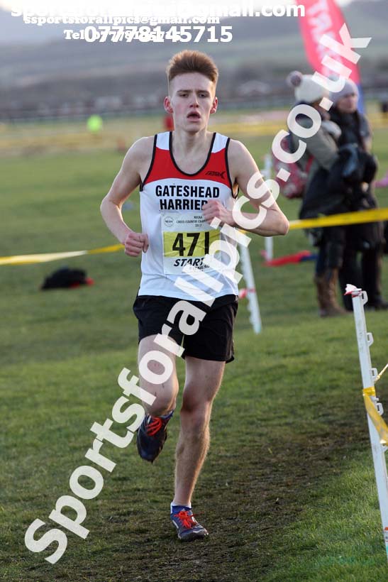Mens under-17s North Eastern Cross Country, Redcar. Photo:  David T. Hewitson/Sports for All Pics
